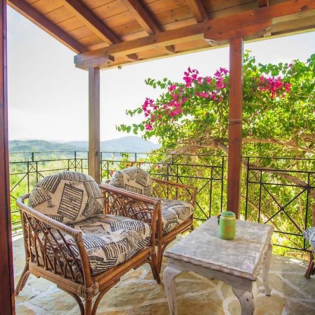 Traditional Family Villa Southern Lefkada Sívros 外观 照片