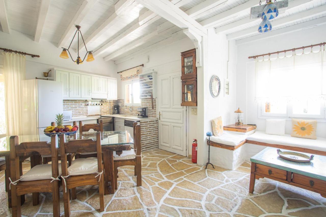 Traditional Family Villa Southern Lefkada Sívros 外观 照片