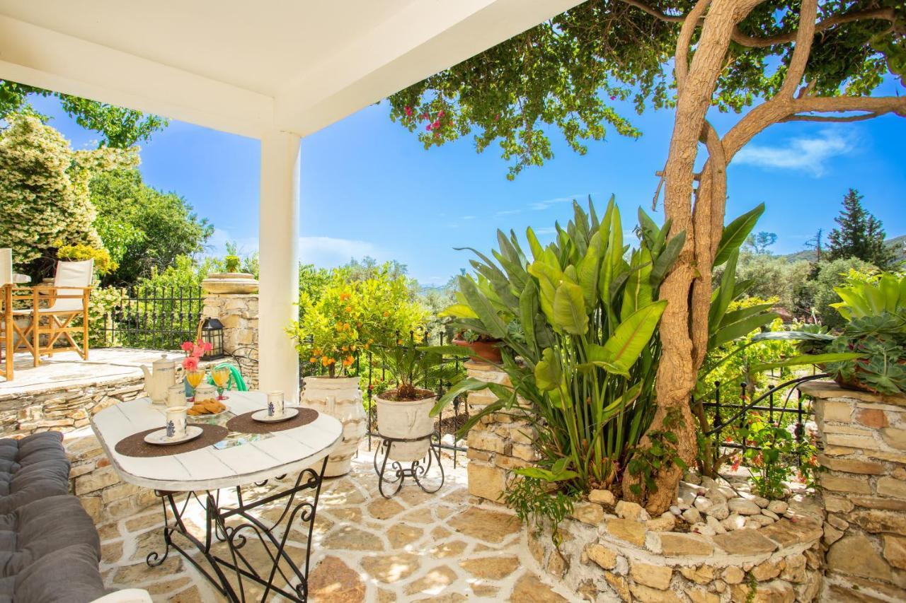 Traditional Family Villa Southern Lefkada Sívros 外观 照片