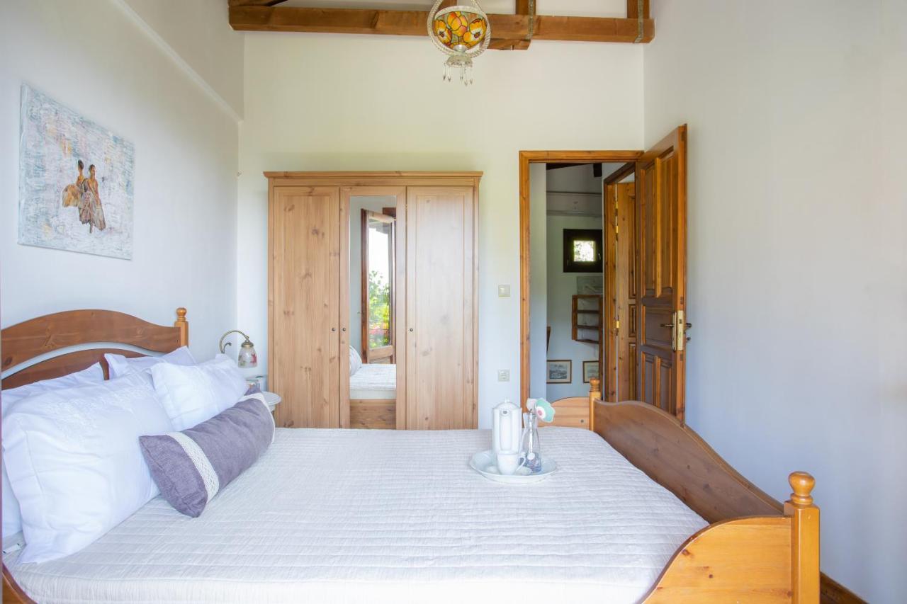 Traditional Family Villa Southern Lefkada Sívros 外观 照片