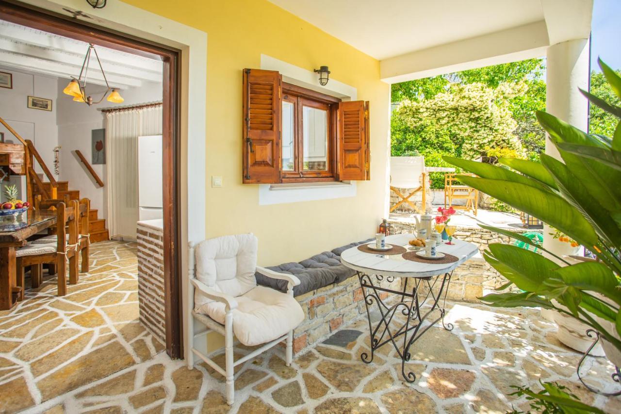 Traditional Family Villa Southern Lefkada Sívros 外观 照片