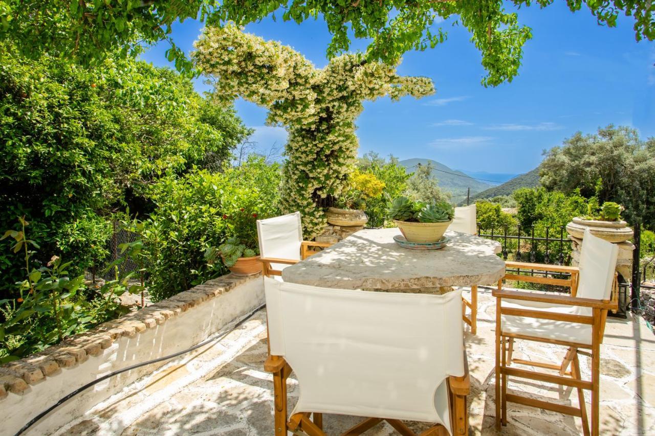 Traditional Family Villa Southern Lefkada Sívros 外观 照片
